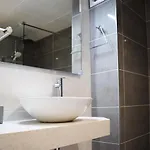 Alexia Brisa 2nd Floor Stairs 2br Pool View 9 Min To Sea 5min To Town At1833 *