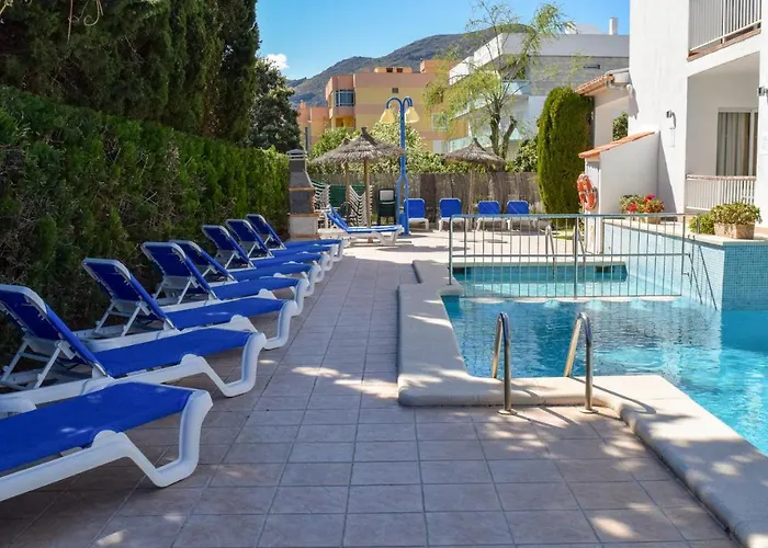 Alexia Brisa 2nd Floor Stairs 2br Pool View 9 Min To Sea 5min To Town At1833 *