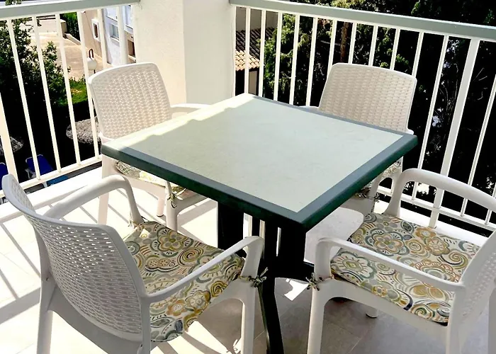 Apartment Alexia Brisa 2nd Floor Stairs 2br Pool View 9 Min To Sea 5min To Town At1833 Port de Pollenca